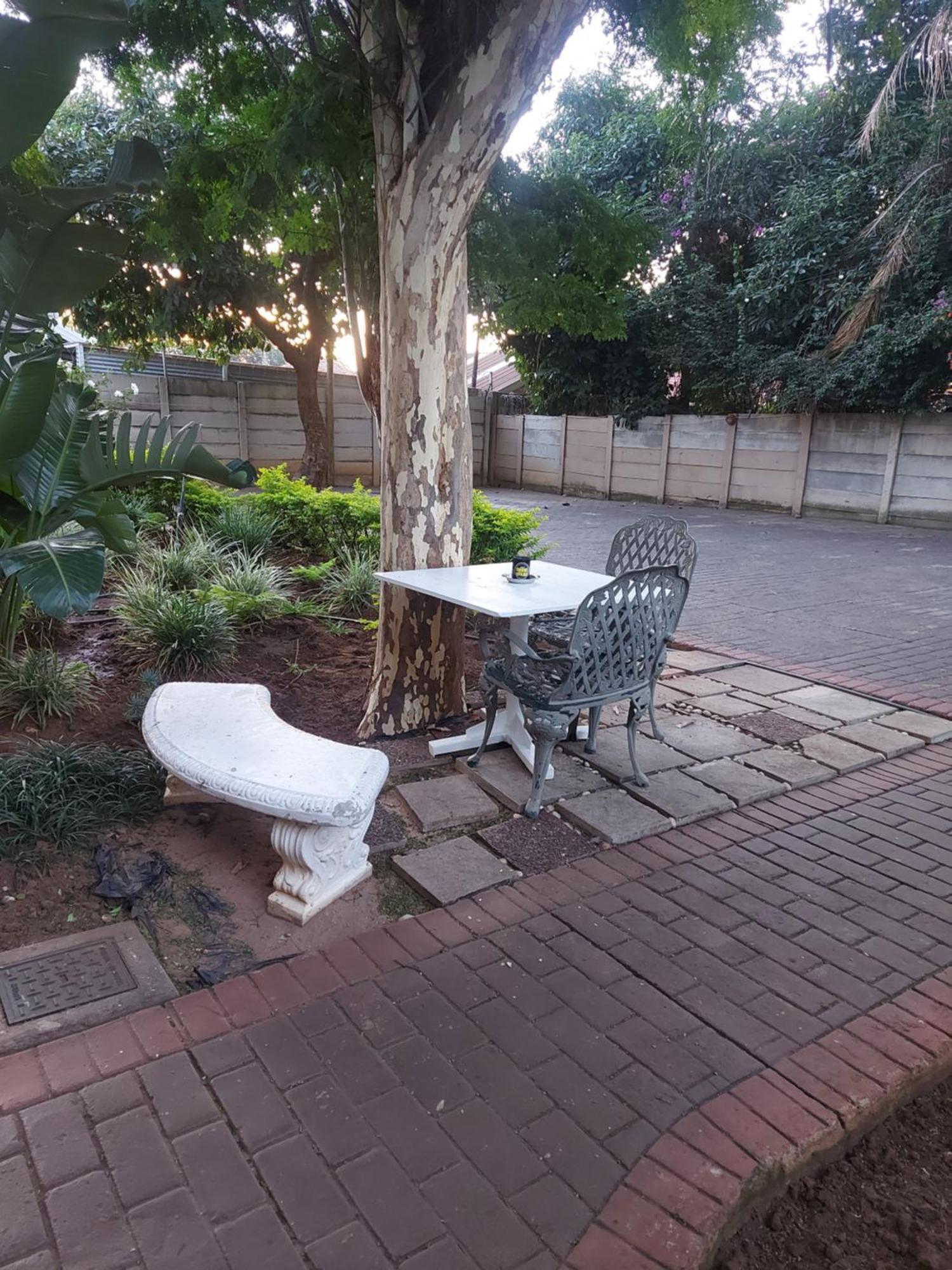 Pretoria-Noord 紫橄榄宾馆酒店 外观 照片